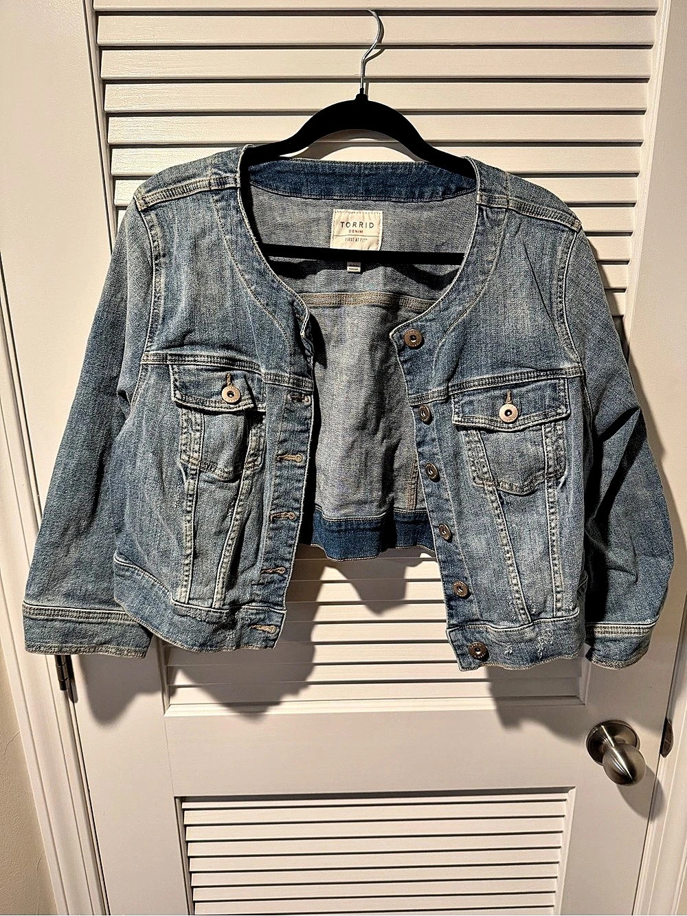 Torrid Collarless Crop Denim Jacket Blue Size 2
